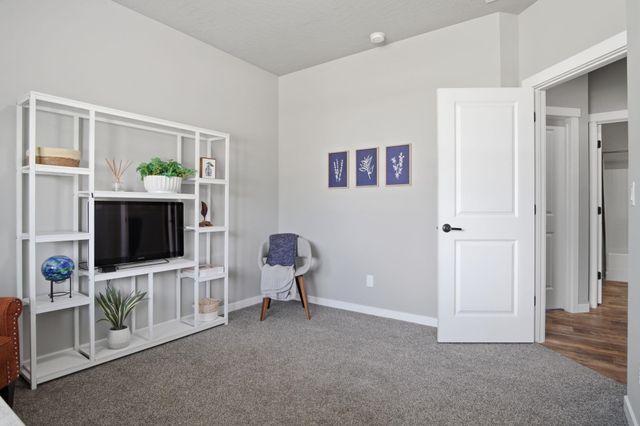 1754 N Hood River Rd, Liberty Lake, WA 99019