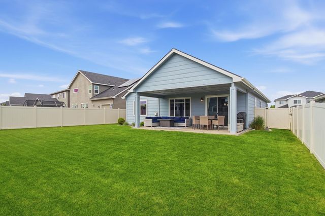 1754 N Hood River Rd, Liberty Lake, WA 99019