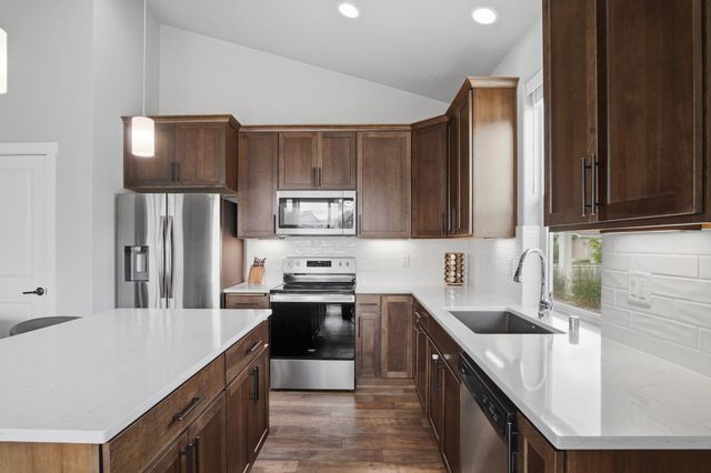 1754 N Hood River Rd, Liberty Lake, WA 99019