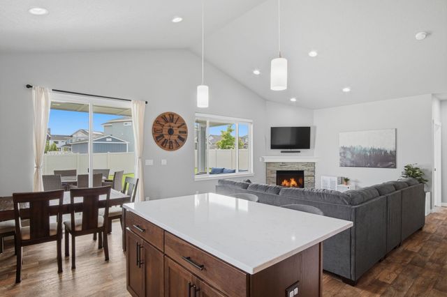1754 N Hood River Rd, Liberty Lake, WA 99019