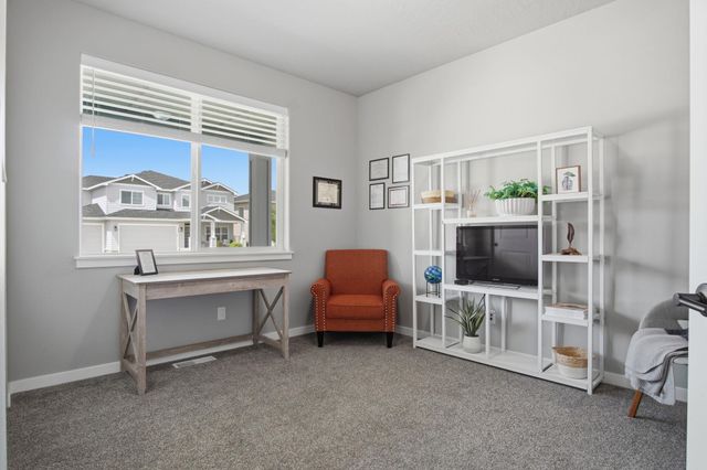1754 N Hood River Rd, Liberty Lake, WA 99019