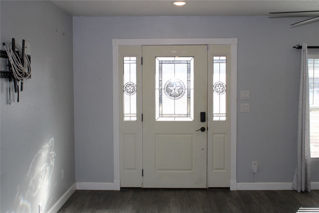 1023 Terry Way, Carrollton, TX 75006