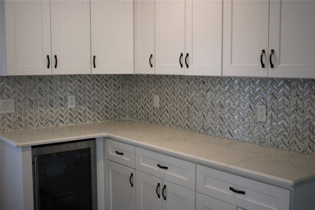 1023 Terry Way, Carrollton, TX 75006