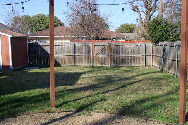 1023 Terry Way, Carrollton, TX 75006