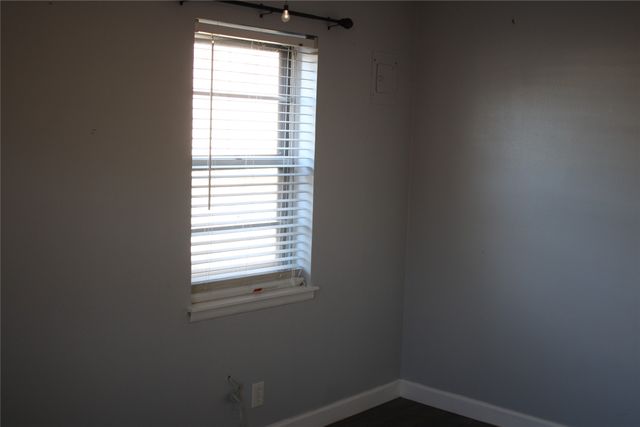 1023 Terry Way, Carrollton, TX 75006