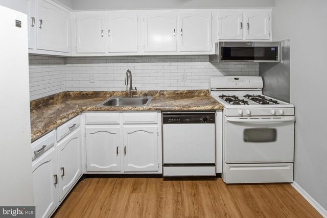 141 CHELSEA CIR, Clementon, NJ 08021