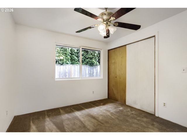 5950 Nw SIMNASHO Dr, Portland, OR 97229