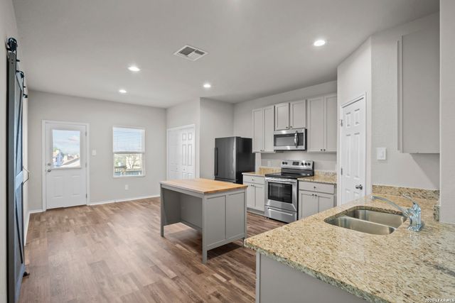 7415 Capstone, San Antonio, TX 78244