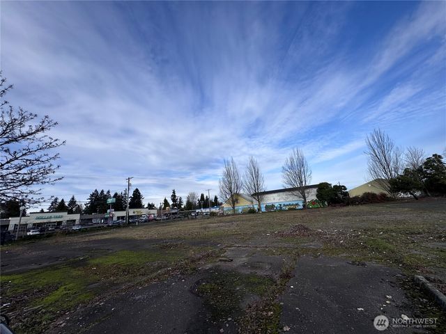 9825 Pacific Ave S, Tacoma, WA 98444