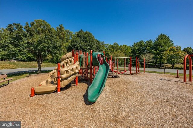 9705 HOLLOWAY HILL, Potomac, MD 20854