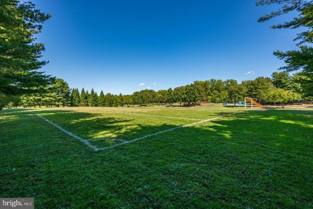 9705 HOLLOWAY HILL, Potomac, MD 20854