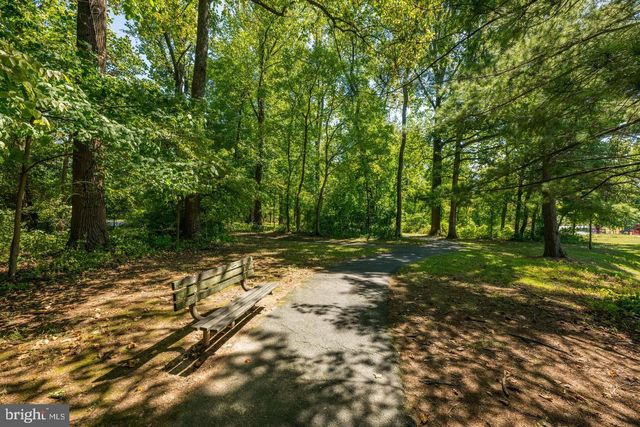 9705 HOLLOWAY HILL, Potomac, MD 20854