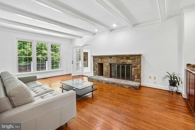 9705 HOLLOWAY HILL, Potomac, MD 20854