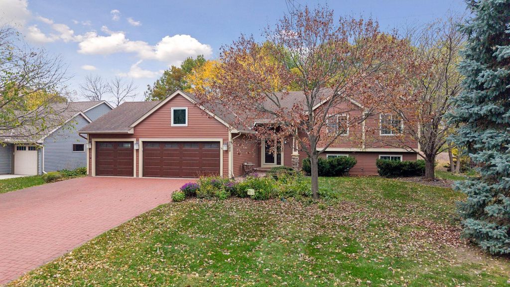 8685 Sycamore Lane N, Maple Grove, MN 55369 — exterior