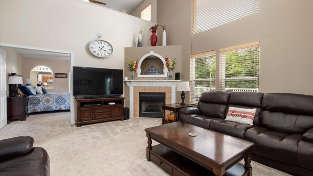 102 Yukon Drive, Commercial Point, OH 43116