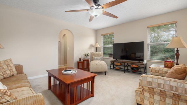 102 Yukon Drive, Commercial Point, OH 43116