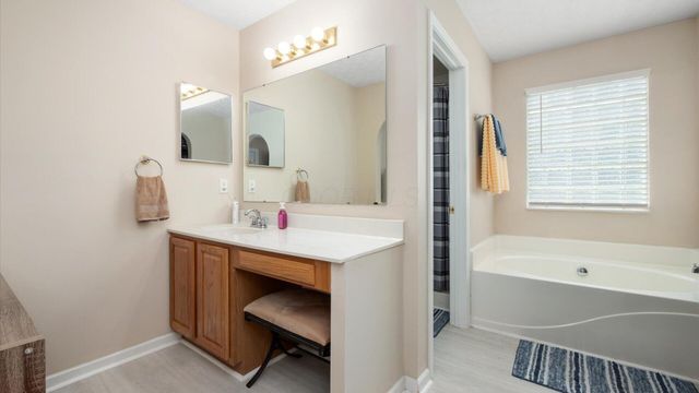 102 Yukon Drive, Commercial Point, OH 43116