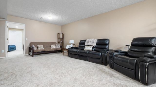 102 Yukon Drive, Commercial Point, OH 43116