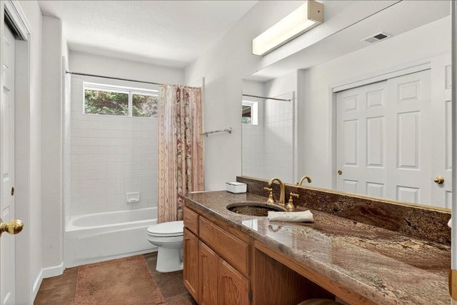 38090 Wortham Road, Oakhurst, CA 93644