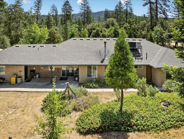 38090 Wortham Road, Oakhurst, CA 93644