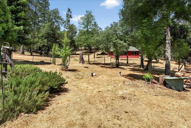 38090 Wortham Road, Oakhurst, CA 93644