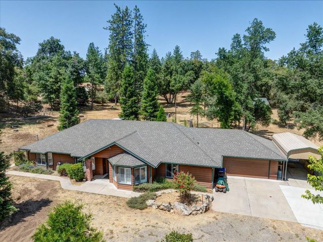 38090 Wortham Road, Oakhurst, CA 93644