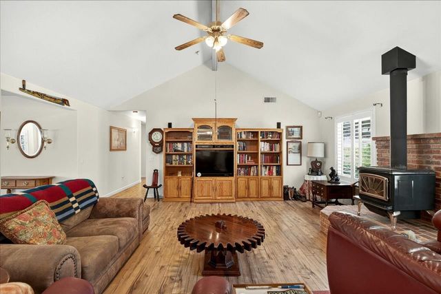 38090 Wortham Road, Oakhurst, CA 93644