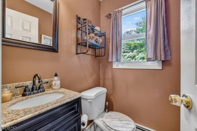 10 Jean Dr, Montville Twp., NJ 07082