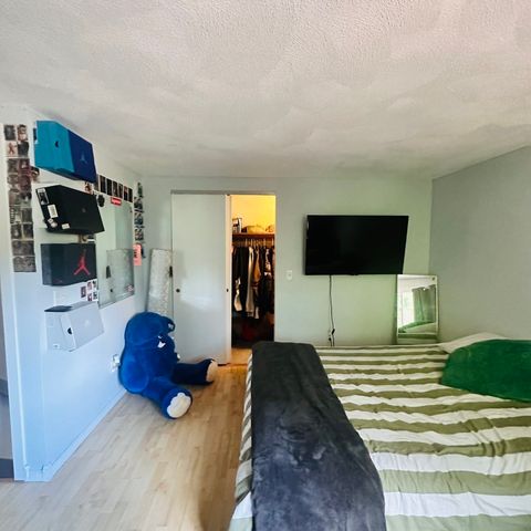 520 High St 7, Clinton, MA 01510