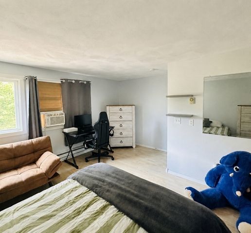 520 High St 7, Clinton, MA 01510