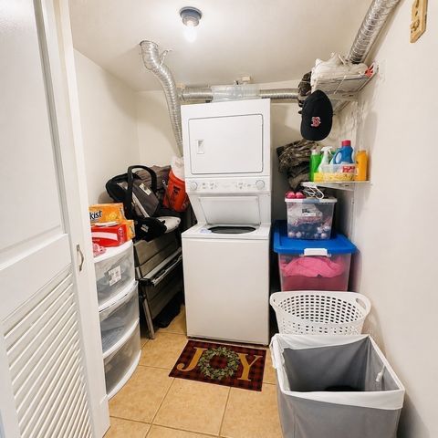520 High St 7, Clinton, MA 01510
