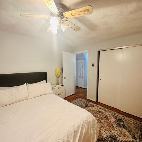 520 High St 7, Clinton, MA 01510