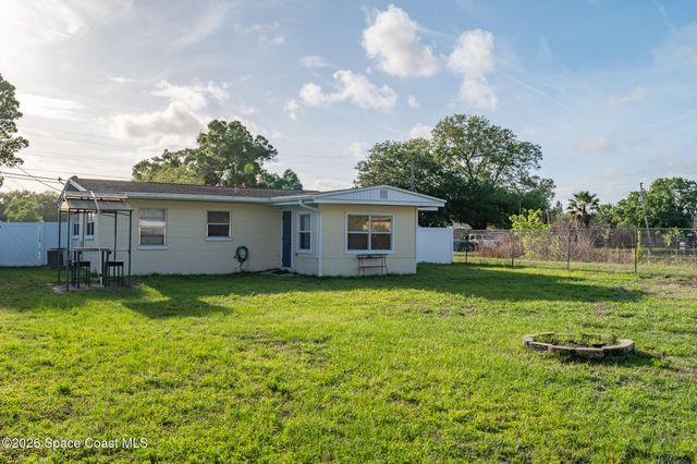 90 Stephenson Drive, Melbourne, FL 32904