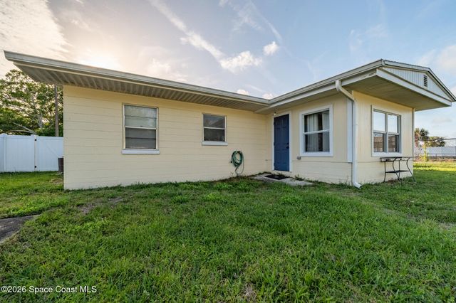 90 Stephenson Drive, Melbourne, FL 32904