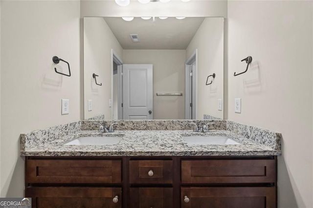 1515 Highland Creek Drive, Monroe, GA 30656