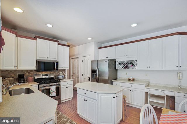 507 FALCON DR, Kennett Square, PA 19348