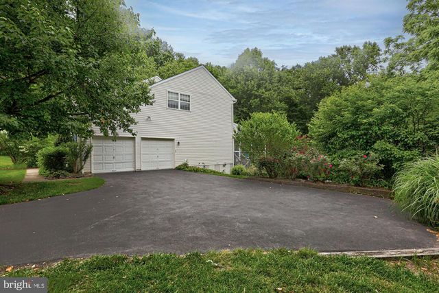 507 FALCON DR, Kennett Square, PA 19348