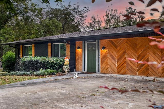 403 Forest Road, Gadsden, AL 35901