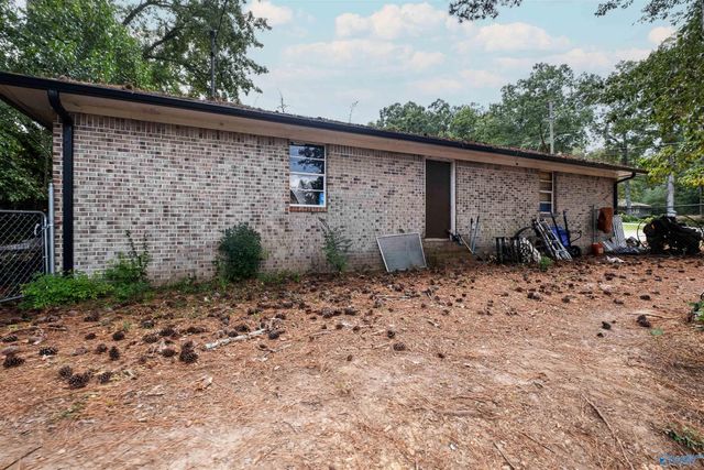 403 Forest Road, Gadsden, AL 35901