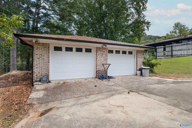 403 Forest Road, Gadsden, AL 35901