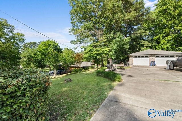 403 Forest Road, Gadsden, AL 35901