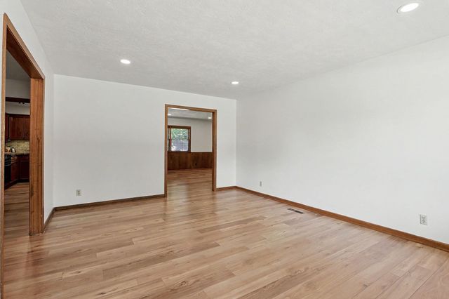 2033 N Gow, Wichita, KS 67203