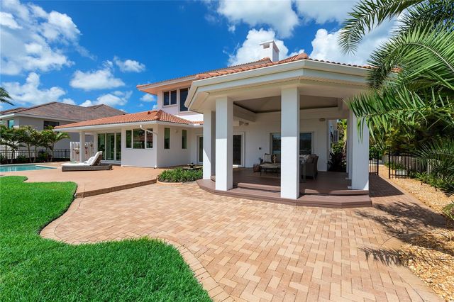 330 W BAY DRIVE, Venice, FL 34285