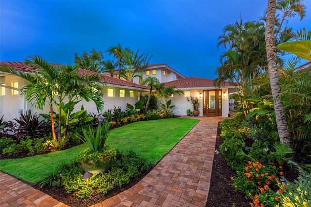 330 W BAY DRIVE, Venice, FL 34285