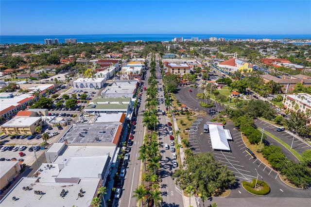 330 W BAY DRIVE, Venice, FL 34285