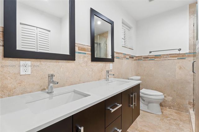 5520 San Vicente St, Coral Gables, FL 33146