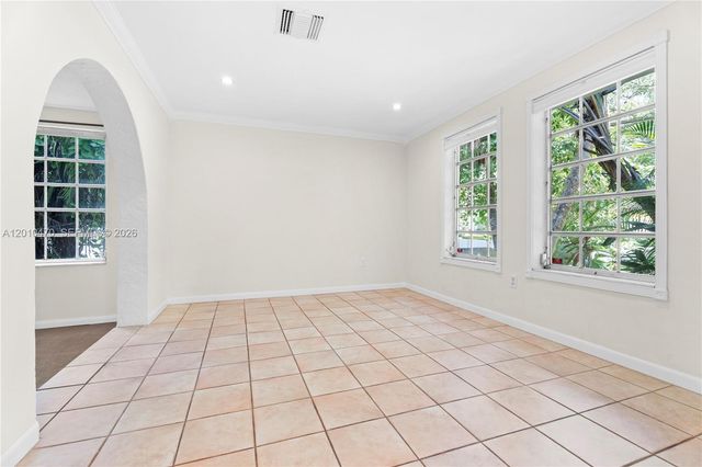 5520 San Vicente St, Coral Gables, FL 33146