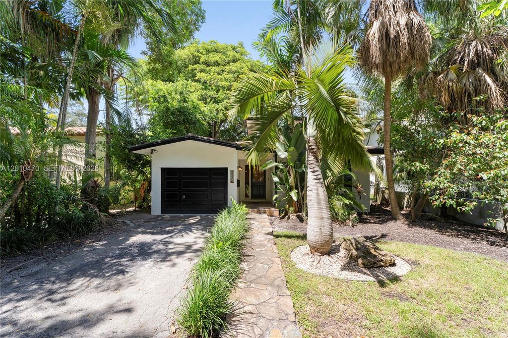 5520 San Vicente St, Coral Gables, FL 33146