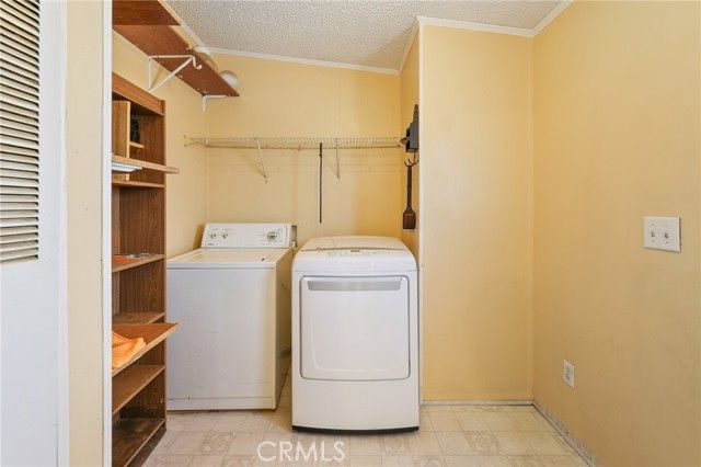 8195 Alta Mesa Road, Oak Hills, CA 92344