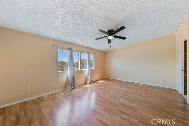 8195 Alta Mesa Road, Oak Hills, CA 92344